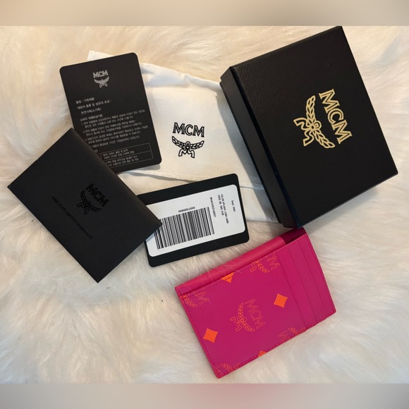 MCM Visetos Card Case - Picture 7 of 7